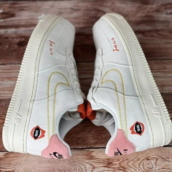 Nike Air Force 1 '07 Women’s Shoes White Solar Flare-Sail DQ7656 100 Size 8 New - Picture 7 of 10